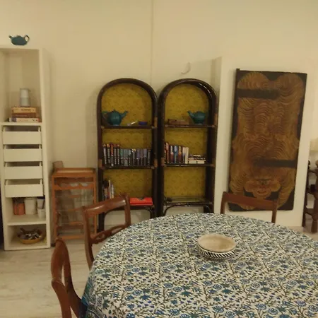 5/4 - Calcutta'S Freshest Bnb-2
