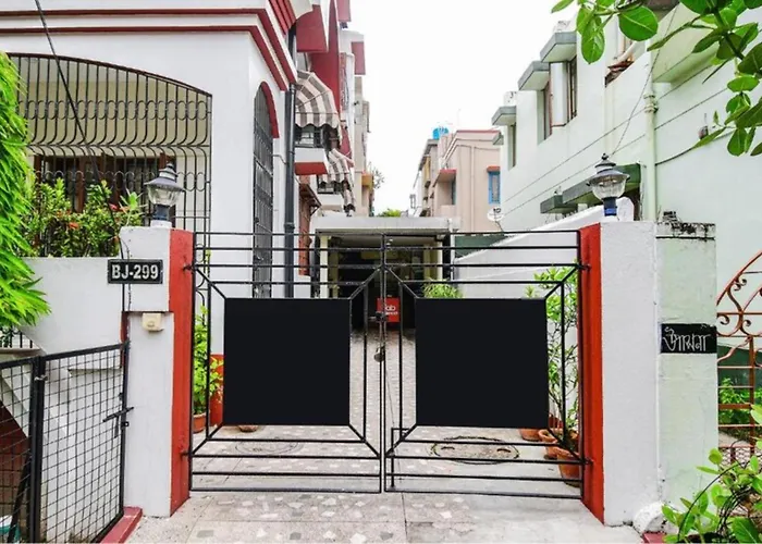 Goroomgo Ullash Residency Salt Lake City Kolkata - Luxurious Room Quality - Excellent Customer Service